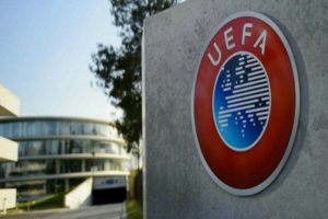 Read more about the article UEFA vai permitir cinco substituições no Euro2020 e na Liga das Nações