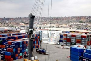 Read more about the article Governo recebe propostas para gestão de terminal do Porto de Luanda