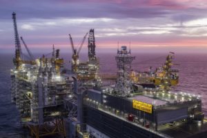 Read more about the article Angola produz 1,18 milhões de barris e sobe pela primeira vez desde 2015 – Consultora