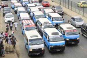 Read more about the article Taxistas e moto-taxistas começam a ser vacinados hoje