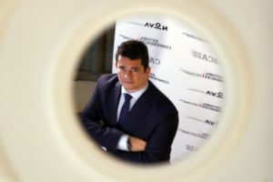 Read more about the article Presidência do Brasil admite que Moro não assinou exoneração de ex-diretor da Polícia