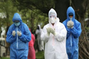 Read more about the article Governo britânico vai pagar compensação por morte de profissionais de saúde