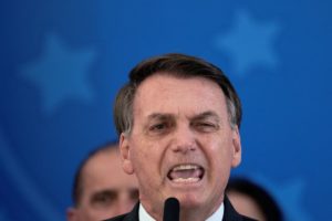Read more about the article Jair Bolsonaro ataca juiz que impediu nomeação no comando da Polícia Federal
