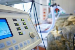 Read more about the article Portugal: Infetados entre 70 e 79 anos têm um risco 10,4 vezes maior de ser internados em UCI