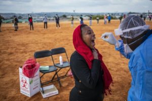 Read more about the article África do Sul com 24 mil profissionais de saúde infetados