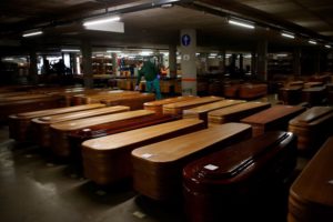 Read more about the article Pelo menos 477 mil mortos e mais de 9,2 milhões de infetados em todo mundo
