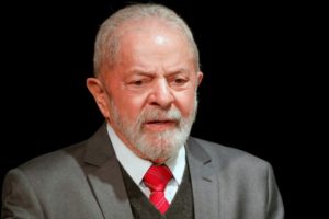 Read more about the article Lula diz que Bolsonaro inventou o seu contágio para promover a cloroquina