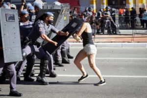 Read more about the article Justiça brasileira proíbe manifestações simultâneas em São Paulo a favor e contra Bolsonaro