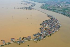 Read more about the article Inundações deixam 141 mortos ou desaparecidos na China e ameaçam Wuhan