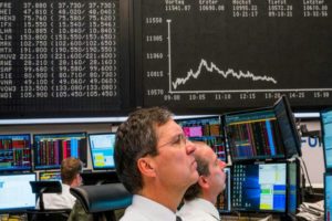 Read more about the article Redução do tempo de trabalho agita bolsas europeias