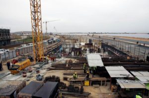 Read more about the article Governo autoriza reinício de 13 obras estratégicas do setor dos transportes
