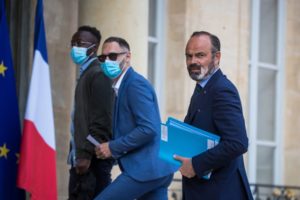 Read more about the article Demitiu-se primeiro-ministro francês