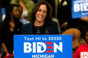 Read more about the article Joe Biden escolhe senadora Kamala Harris para candidata a vice-presidente