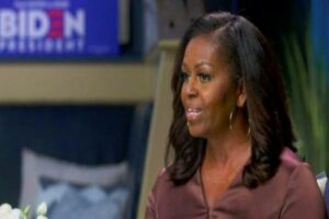 Read more about the article Michelle Obama diz que Trump é racista e semeia “o medo e a confusão”