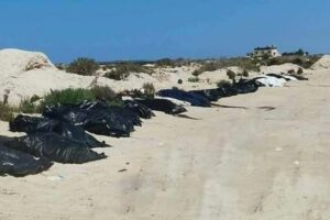 Read more about the article Vinte e dois migrantes mortos são encontrados na costa oeste da Líbia