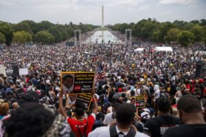 Read more about the article Manifestantes antirracistas dizem em Washington que estão “fartos de promessas”