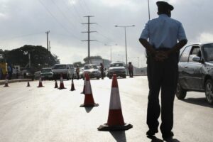 Read more about the article Governador considera prematuro cordão sanitário no Soyo