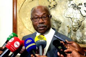 Read more about the article Lucas Ngonda anuncia reestruturação da FNLA e reconhece “pântano” de problemas no seio do partido