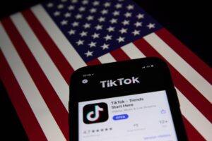 Read more about the article Posição da China sobre possível bloqueio do TikTok irónica — embaixador dos EUA
