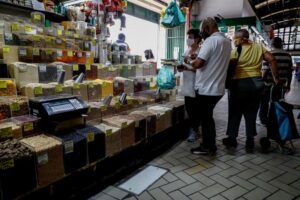 Read more about the article Criado no Brasil plástico que inativa o novo coronavírus em minutos
