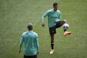 Read more about the article Ronaldo quer ser o melhor marcador de sempre e diz que vai ultrapassar Ali Daei