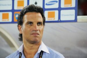 Read more about the article Paulo Duarte assume comando técnico do 1º de Agosto