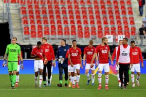 Read more about the article UEFA autoriza AZ Alkmaar a viajar para Itália apesar dos 13 positivos