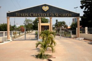 Read more about the article PGR encerra e apreende outros 17 tempos da IURD no país