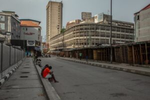 Read more about the article Tensão diminui na Nigéria após três dias de violência e repressão