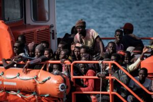 Read more about the article Naufrágios na Tunísia matam 14 migrantes e 139 são resgatados