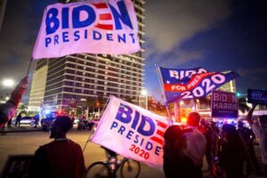 Read more about the article “Forças das trevas” estão a tentar dividir americanos – Biden