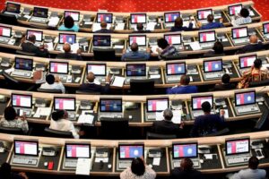 Read more about the article Parlamento dividido aprova proibição de mineração de criptomoedas