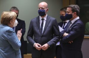 Read more about the article Líderes europeus chegam a acordo para reduzir emissões de CO2 em 55% até 2030