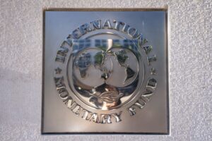 Read more about the article FMI corta previsão do crescimento mundial para 3,1% em 2026