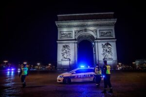 Read more about the article França regista mais de 25 mil novos casos