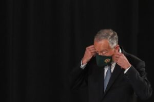 Read more about the article Crise política em Portugal: Marcelo Rebelo pode dissolver o parlamento