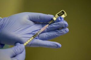 Read more about the article OMS África critica acumulação de vacinas nos países ricos