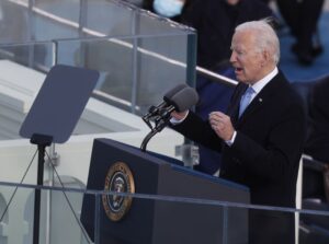 Read more about the article Biden pediu unidade nacional e confiança na democracia