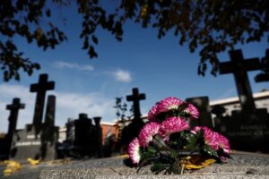 Read more about the article Governo do Bié homenageia vítimas do acidente na EN‑140
