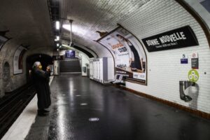 Read more about the article França regista 281 mortos devido ao vírus