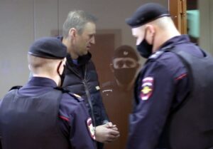 Read more about the article Tribunal Europeu Direitos Humanos ordena libertação do opositor russo Alexei Navalny