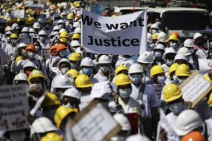 Read more about the article Pelo menos três mortos em novo protesto contra Junta Militar em Myanmar