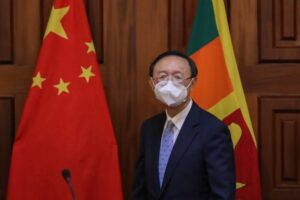 Read more about the article Alto diplomata chinês apela a melhoria das relações com os Estados Unidos