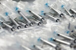 Read more about the article Oposição da Guiné Equatorial denuncia vacinação de politicos antes de médicos