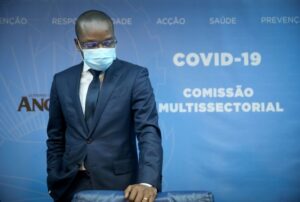 Read more about the article Proposta de revisão da Constituição prevê “ponderosas razões” para confisco e nacionalizações