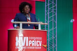 Read more about the article MPLA admite eleições “muito disputadas” em 2022