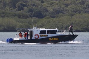 Read more about the article Pelo menos sete mortos e 11 desaparecidos em naufrágio na Indonésia