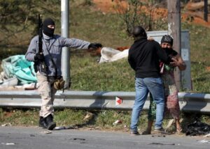 Read more about the article Número de mortos na África do Sul sobe para 215 após tumultos e pilhagens