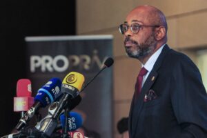 Read more about the article Ex-ministro das Finanças Archer Mangueira acusado de corrupção pelo fisco espanhol – El Mundo