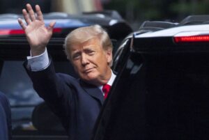 Read more about the article Trump é o político republicano que mais arrecadou dinheiro em 2021